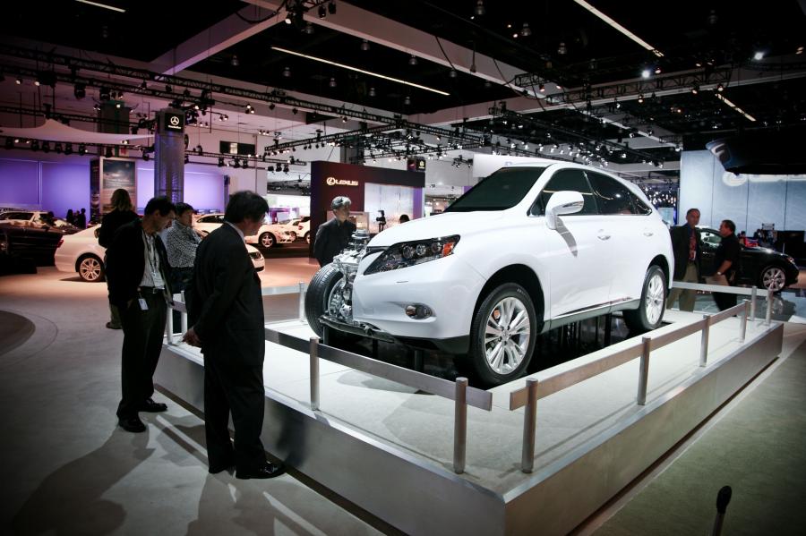  Lexus RX450h 2009 года  (фото 41 из 174)